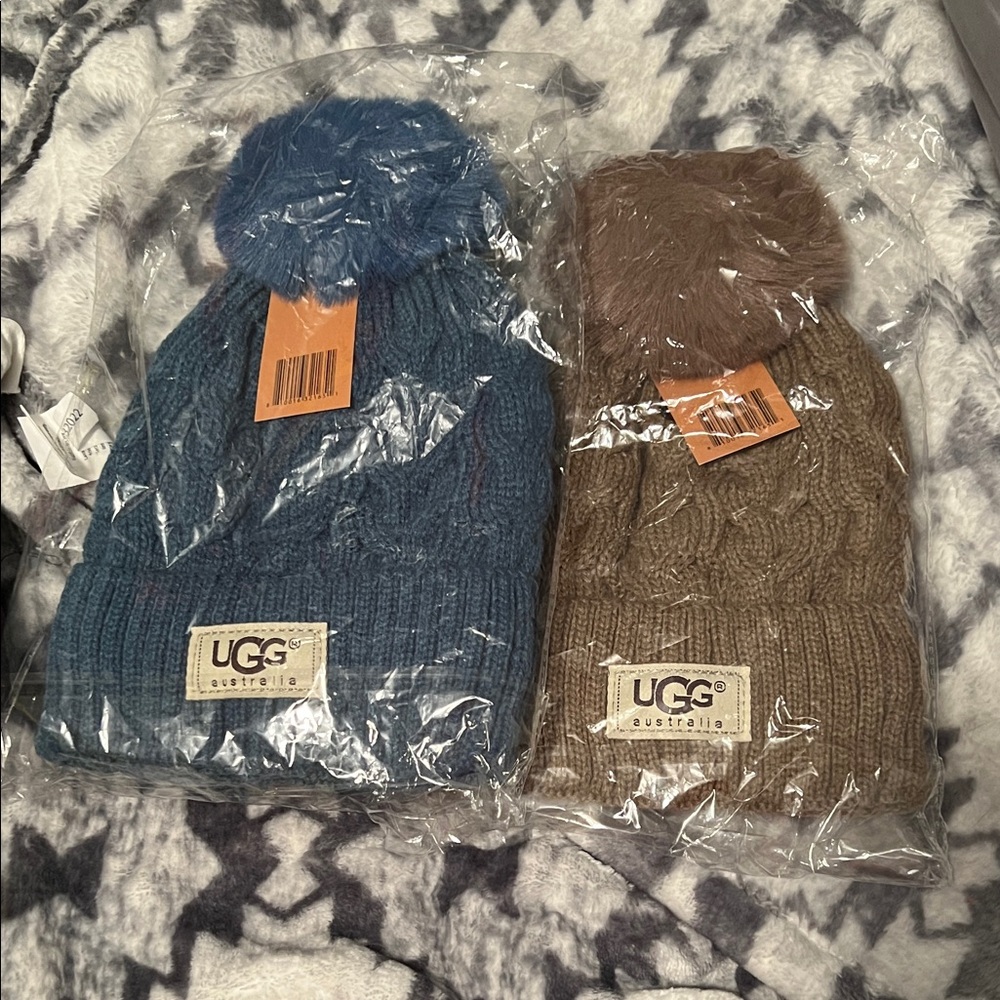 UGG Blue and Brown Knit Pom-Pom Beanies